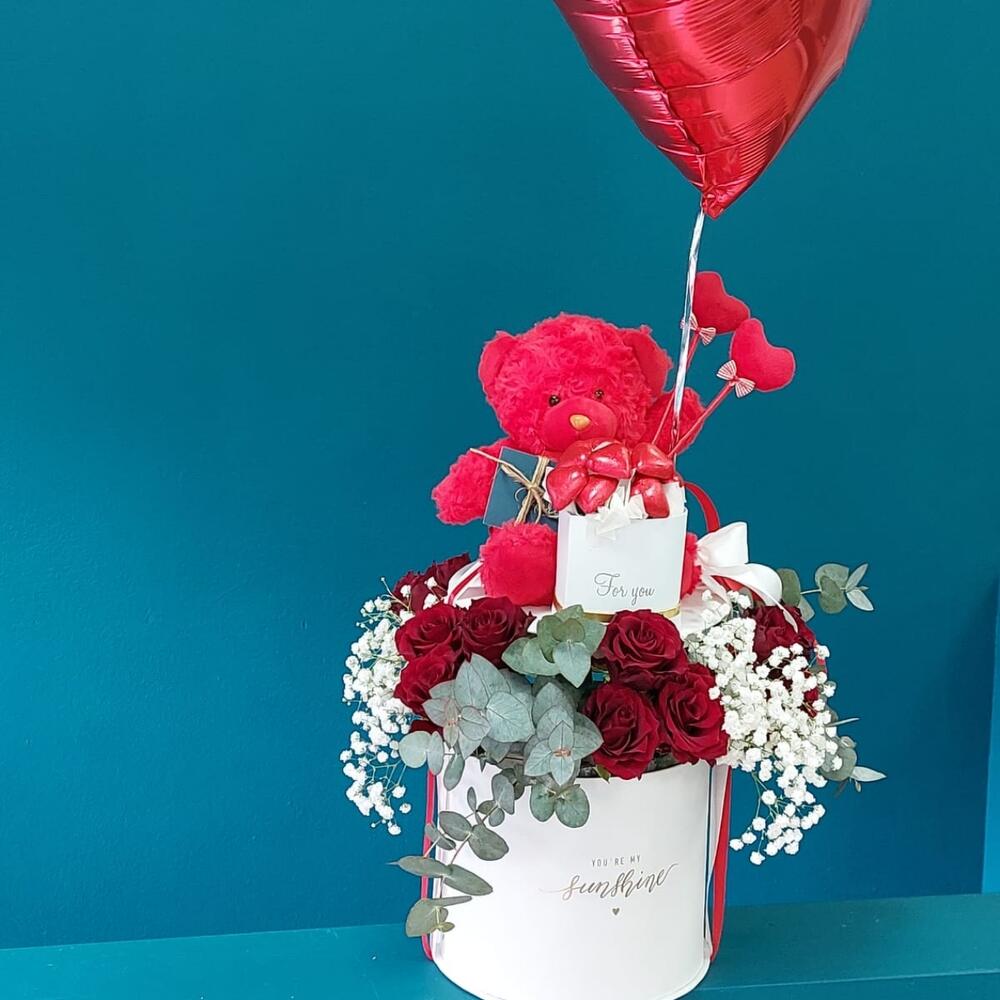 Цветы в коробке